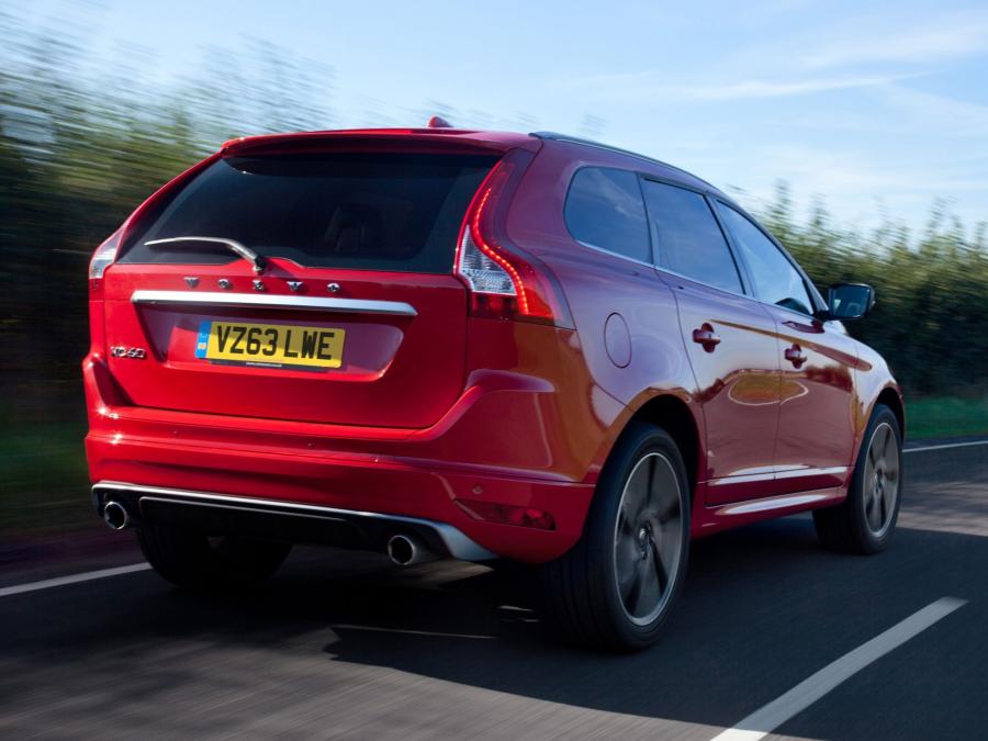  Volvo XC60 R-Design 2013 года  (UK) (фото 4 из 9)